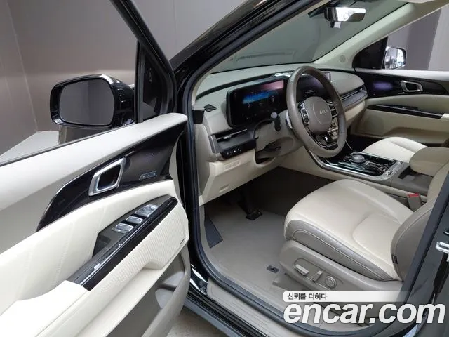 Kia Carnival Generation 4 — Фото автомобиля 15