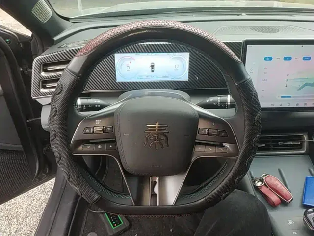 BYD Qin L — Фото автомобиля 10