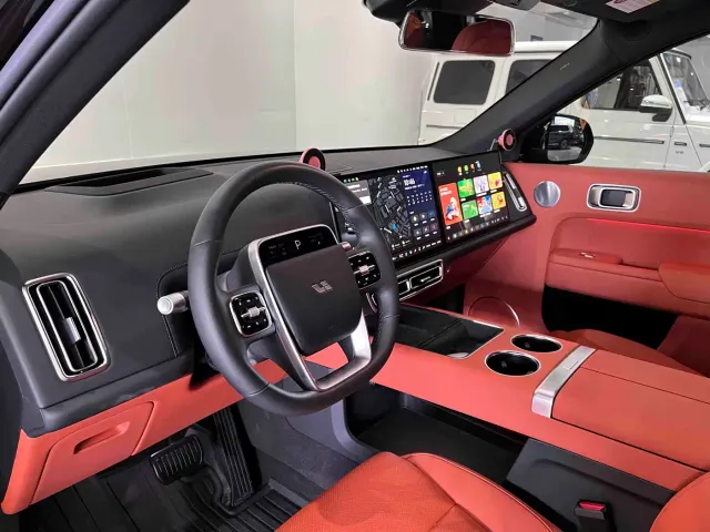 Li Auto L9 — Фото автомобиля 14