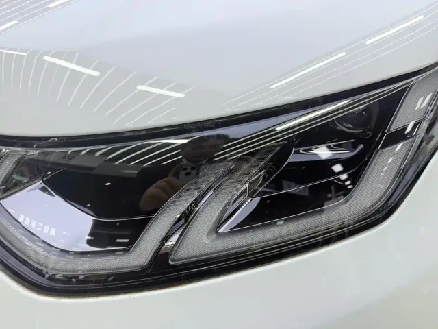 Land Rover Discovery Sport — Фото автомобиля 17