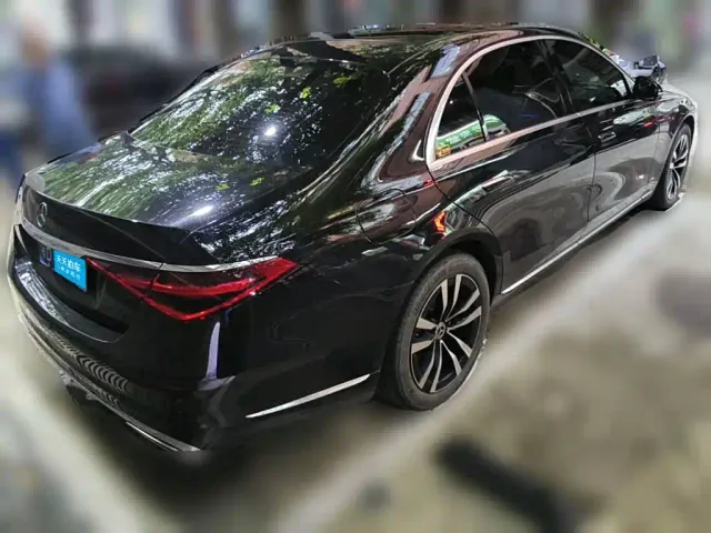Mercedes-Benz S-Class — Фото автомобиля 2