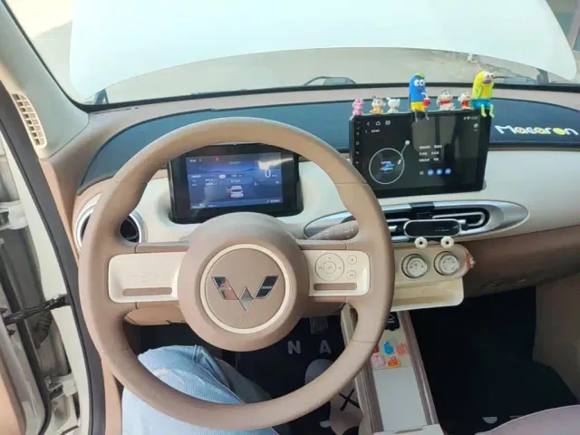 Wuling Hongguang Mini EV — Фото автомобиля 9