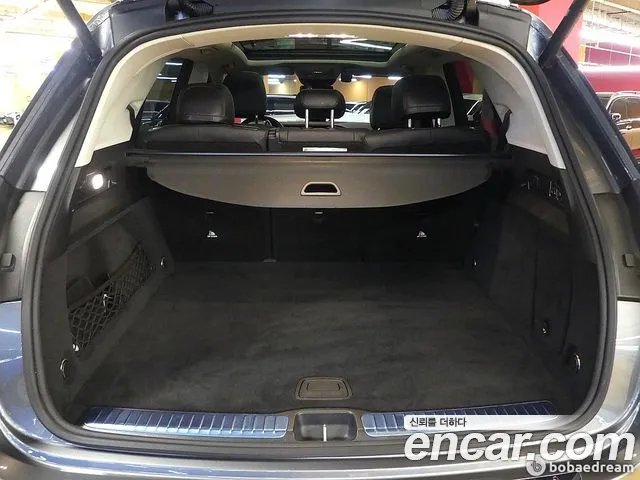Mercedes-Benz GLE-Class — Фото автомобиля 10