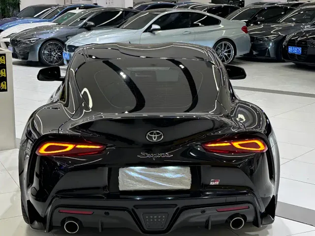 Toyota Supra — Фото автомобиля 4