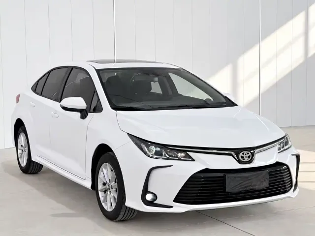 Toyota Corolla — Фото автомобиля 3