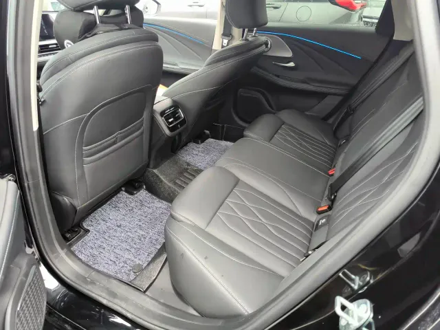 Chery Arrizo 8 — Фото автомобиля 5