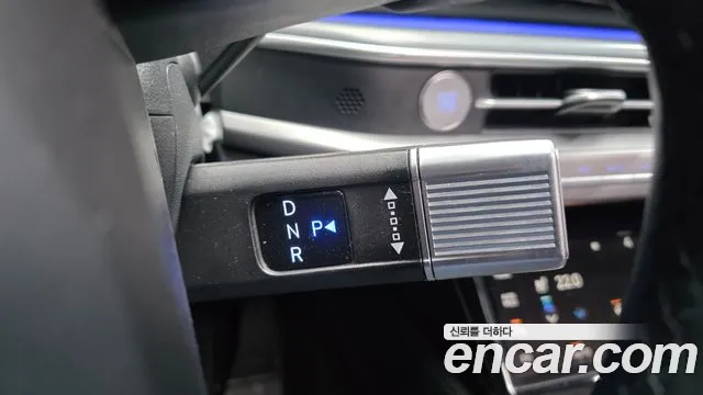 Hyundai Grandeur Grandeur (GN7) 2.5 Бензин 2WD — Фото автомобиля 9