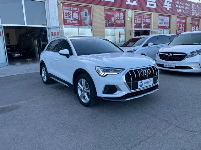 Audi Q3 — Фото автомобиля 3
