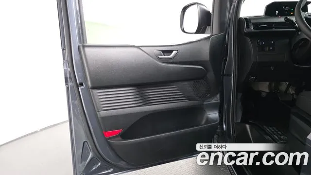 Hyundai Staria — Фото автомобиля 14