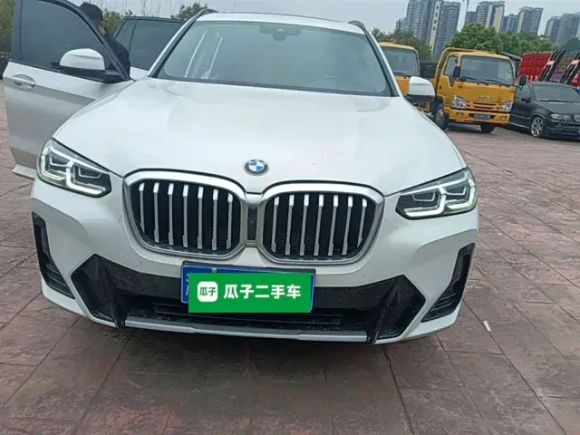 Фотография автомобиля — BMW X3