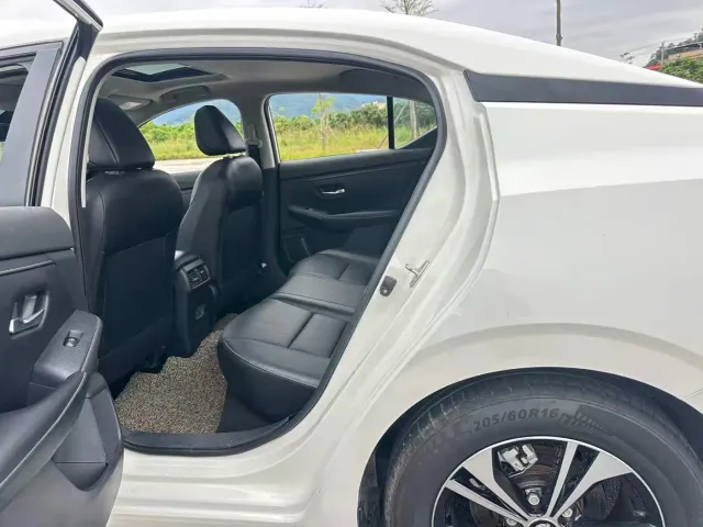 Nissan Sylphy — Фото автомобиля 9