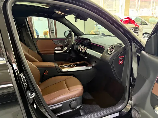 Mercedes-Benz GLB-Class — Фото автомобиля 8