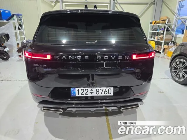 Land Rover Range Rover Sport — Фото автомобиля 4