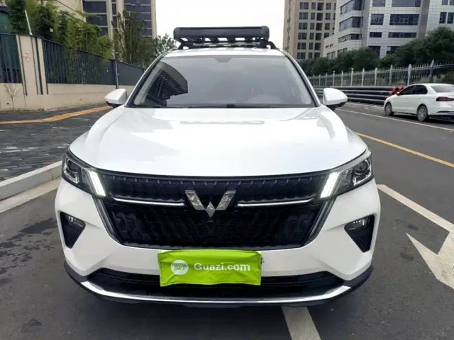 Wuling Asta — Фото автомобиля 2