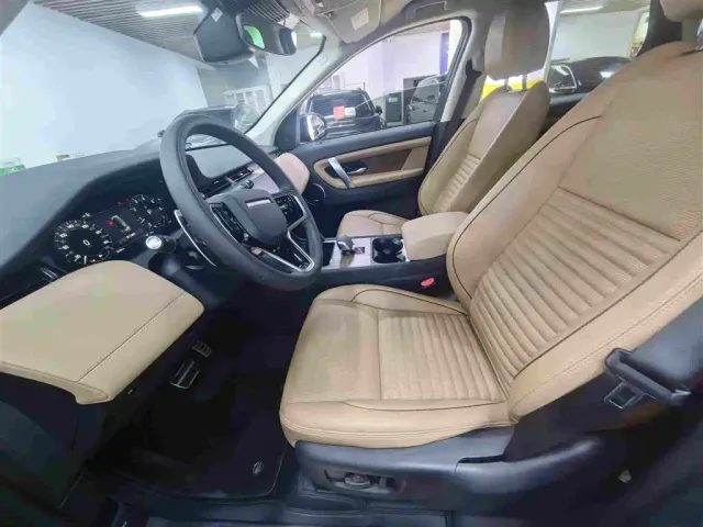 Land Rover Discovery Sport — Фото автомобиля 4