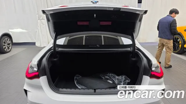 BMW 4 Series G22 — Фото автомобиля 26