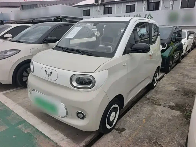 Фотография автомобиля — Wuling Hongguang Mini EV