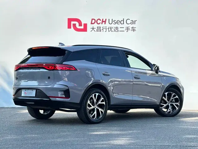 BYD Tang — Фото автомобиля 4