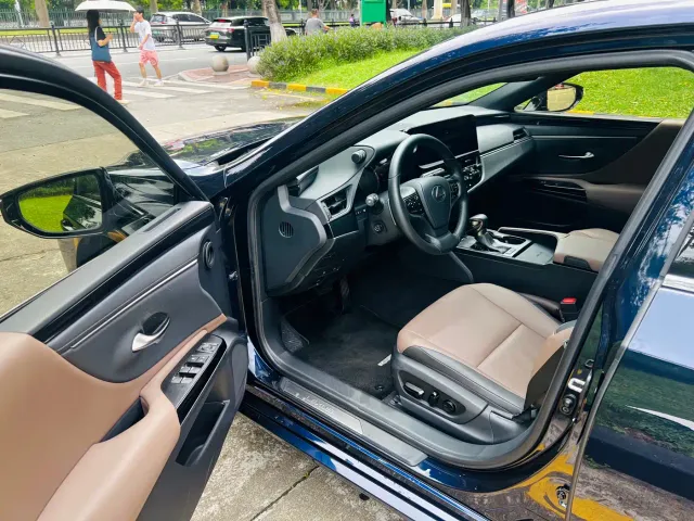 Lexus ES — Фото автомобиля 9