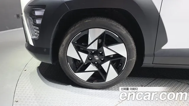 Hyundai Kona Kona (SX2) Бензин 1.6 турбо 2WD — Фото автомобиля 5