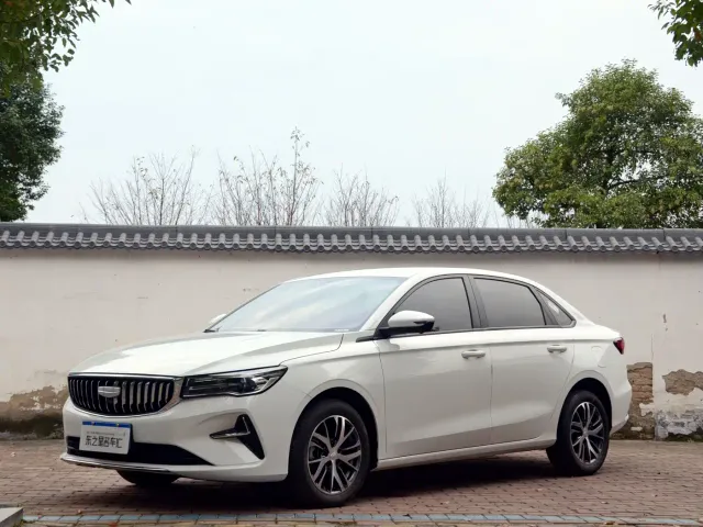 Фотография автомобиля — Geely Emgrand