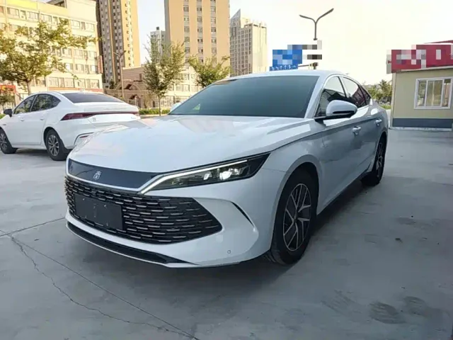 Фотография автомобиля — BYD Qin L