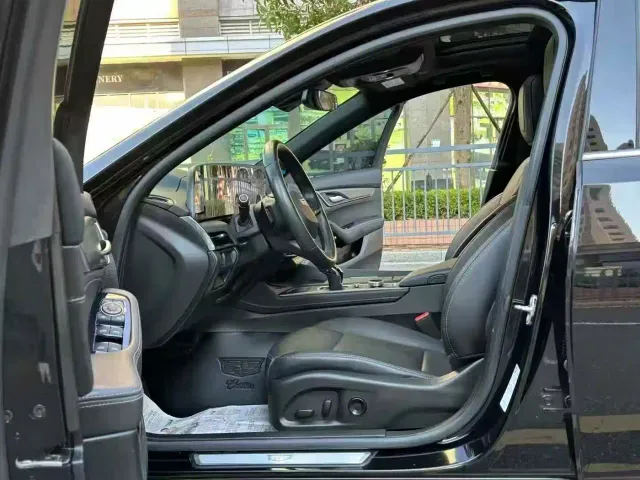 Cadillac CT5 — Фото автомобиля 7