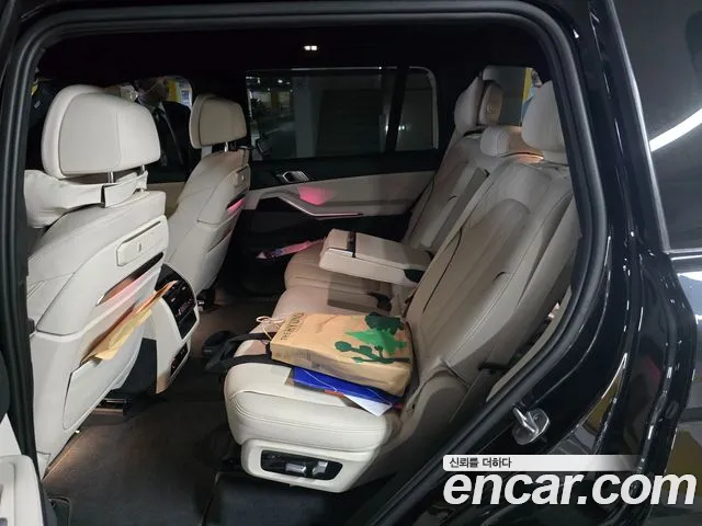 BMW X7 — Фото автомобиля 13