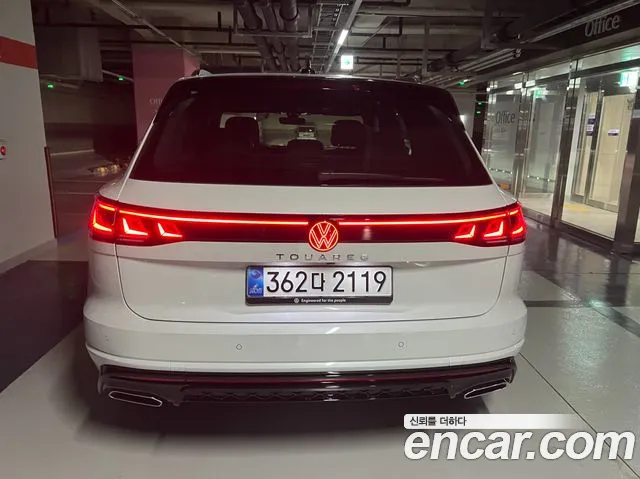 Volkswagen Touareg 3rd Gen — Фото автомобиля 4
