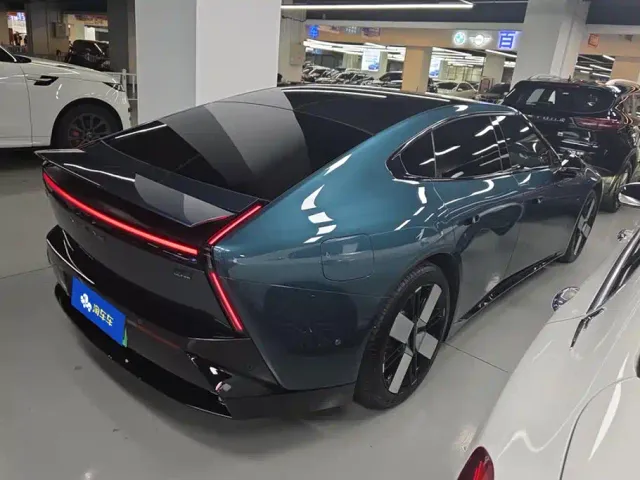 Xpeng P7 — Фото автомобиля 3