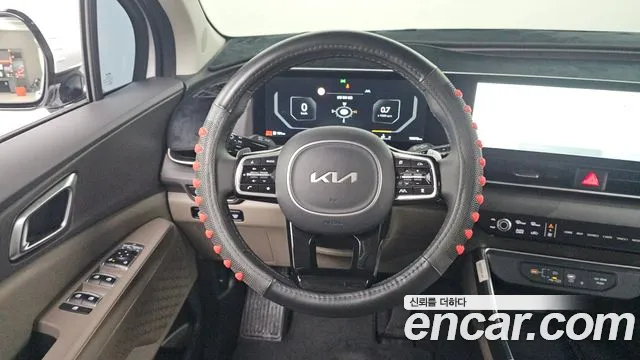 Kia Canival — Фото автомобиля 13
