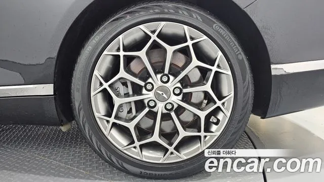 Genesis G80 RG3 — Фото автомобиля 6