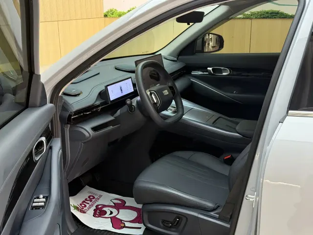 Geely Galaxy E5 — Фото автомобиля 4