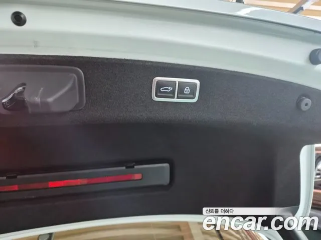 Genesis G80 Бензин 2.5 турбо 2WD — Фото автомобиля 17