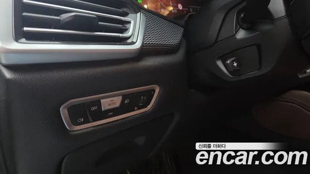 BMW X6 xDrive40i M Sport — Фото автомобиля 16