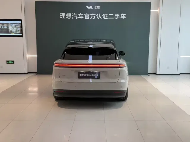 Li Auto i6 — Фото автомобиля 5