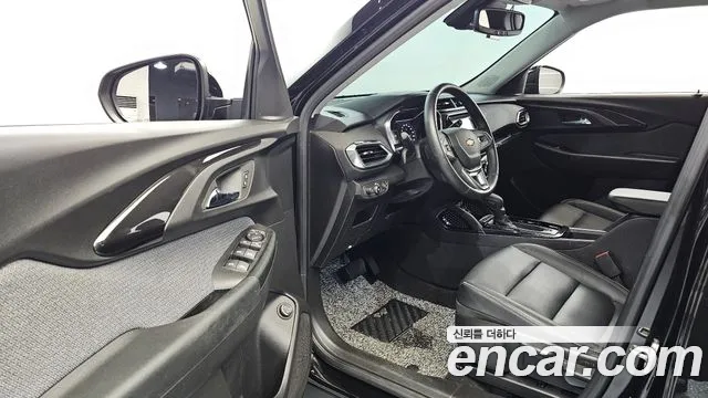 Chevrolet Trailblazer — Фото автомобиля 15