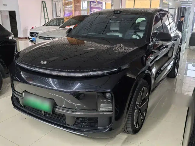 Фотография автомобиля — Li Auto L8