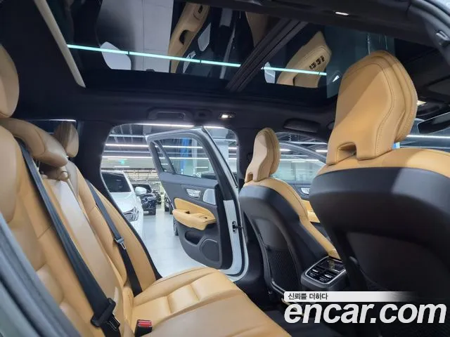 Вольво V60 V60 Cross Country 2 поколение B5 Ultimate AWD — Фото автомобиля 10
