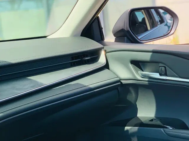 Toyota Camry — Фото автомобиля 23