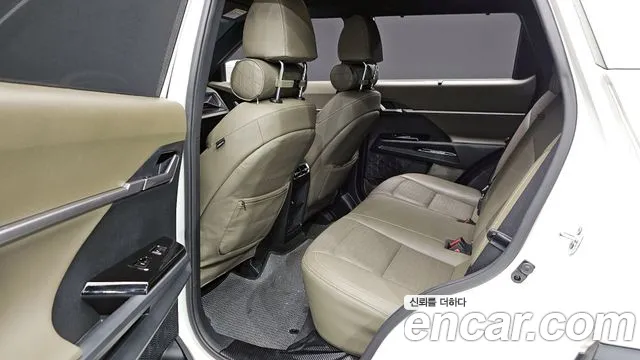 KG_Mobility_Ssangyong Torres Torres Битопливный 1.5 4WD — Фото автомобиля 10