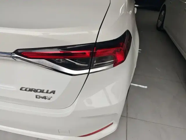 Toyota Corolla — Фото автомобиля 7