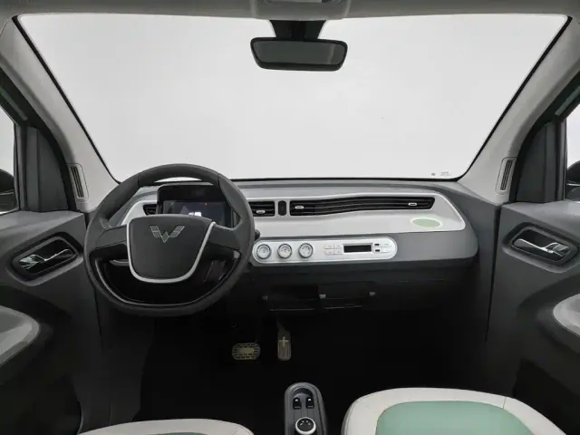 Wuling Hongguang Mini EV — Фото автомобиля 5