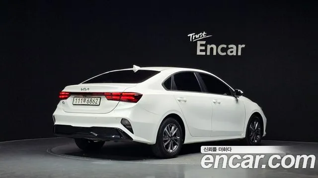 Kia K3 Generation 2 — Фото автомобиля 2