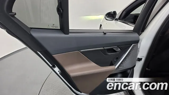 BMW i5 G60 — Фото автомобиля 14