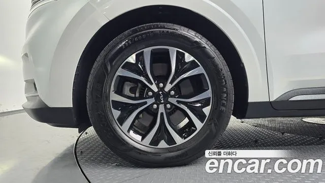 Kia Canival Carnival 4 поколение Бензин 9 мест Prestige — Фото автомобиля 5