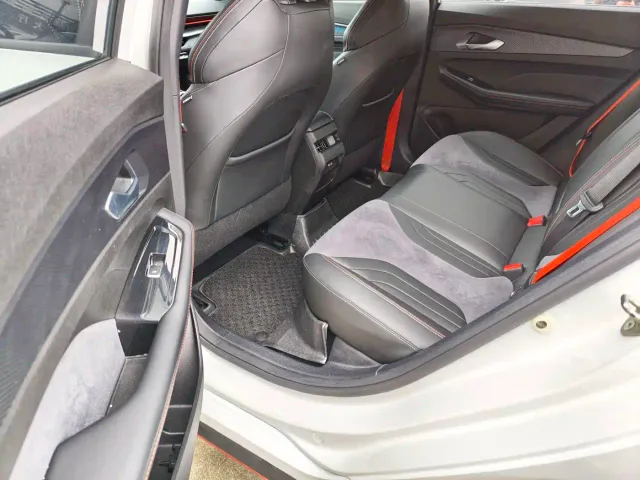 Geely Binrui — Фото автомобиля 10