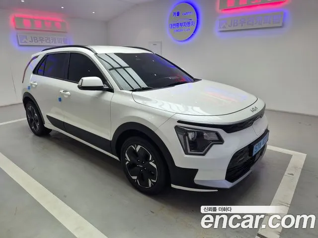 Kia Niro — Фото автомобиля 3