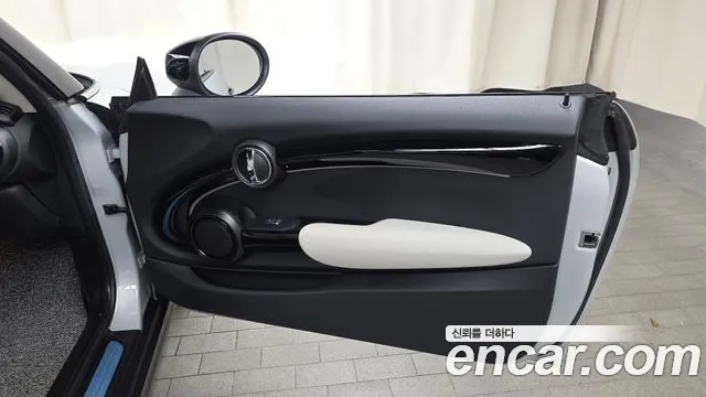 MINI Cooper — Фото автомобиля 14