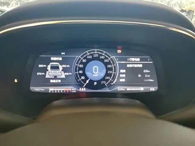 Cadillac CT5 — Фото автомобиля 11